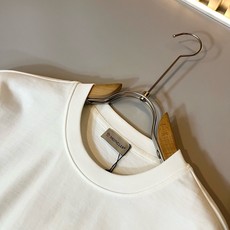 Moncler蒙家 2026春夏最新男女同款👫贸易订单短袖T恤,全品相!!网红款!采用logo图案植绒设计!上身舒适透气 Moncler蒙家 2026春夏最新男女同款👫贸易订单短袖T恤,全品相!!网红款!采用logo图案植绒设计!上身舒适透气