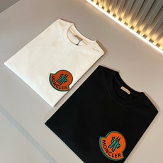 Moncler蒙家 2026春夏最新男女同款👫贸易订单短袖T恤,全品相!!网红款!采用logo图案植绒设计!上身舒适透气 Moncler蒙家 2026春夏最新男女同款👫贸易订单短袖T恤,全品相!!网红款!采用logo图案植绒设计!上身舒适透气