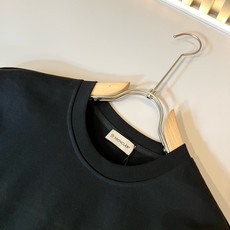 Moncler蒙家 2026春夏最新男女同款👫贸易订单短袖T恤,全品相!!网红款!采用logo图案植绒设计!上身舒适透气 Moncler蒙家 2026春夏最新男女同款👫贸易订单短袖T恤,全品相!!网红款!采用logo图案植绒设计!上身舒适透气