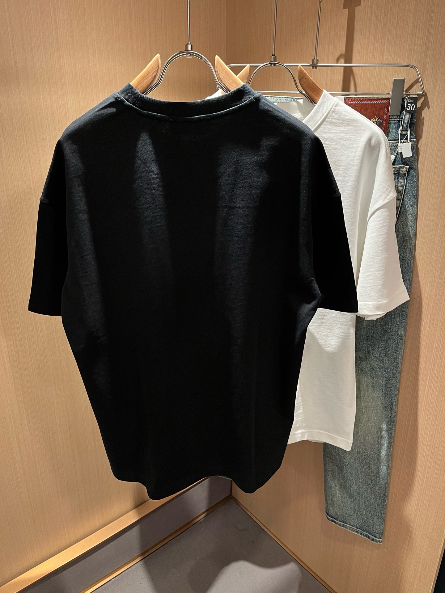 BALENCI*GA巴黎*家 春夏新款男女同款👫短袖T恤！走秀图案印花时尚休闲短袖T恤衫！设计logo印花设计！极具设计