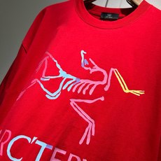 ARCTER*X始*祖鸟 2026春夏新款男女同款👫休闲短袖T恤,户外品牌可能大家第一想到的就是加拿大鹅、始祖鸟。给人一 ARCTER*X始*祖鸟 2026春夏新款男女同款👫休闲短袖T恤,户外品牌可能大家第一想到的就是加拿大鹅、始祖鸟。给人一