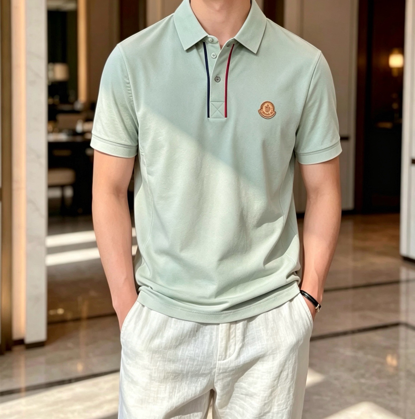 MON蒙**口2026春夏新款男士原单男士短袖POLO衫，贸易公司货，官网同步发售！此类型的基础单品是每季必出现的，客供