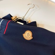 MON蒙**口2026春夏新款男士原单男士短袖POLO衫,贸易公司货,官网同步发售!此类型的基础单品是每季必出现的,客供 MON蒙**口2026春夏新款男士原单男士短袖POLO衫,贸易公司货,官网同步发售!此类型的基础单品是每季必出现的,客供