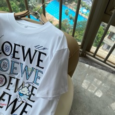 LOE*WE罗*威 2026春夏新款男女同款👫短袖T恤,意大利原厂订单渠道,极具个性高级风,标志logo图案印花工艺设计 LOE*WE罗*威 2026春夏新款男女同款👫短袖T恤,意大利原厂订单渠道,极具个性高级风,标志logo图案印花工艺设计