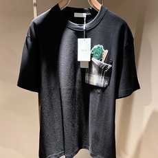 Dio*迪家 2026春夏新款男女同款👫短袖T恤,专柜同步发售!定制专属260克纯棉面料,定制原版工艺螺纹,胸前logo Dio*迪家 2026春夏新款男女同款👫短袖T恤,专柜同步发售!定制专属260克纯棉面料,定制原版工艺螺纹,胸前logo