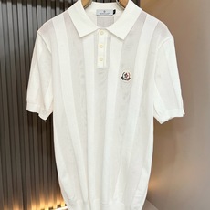 Moncler蒙家 2026春夏最新的贸易订单针织短袖T恤,全品相!!网红款!工艺采用胸前徽章设计!上身舒适透气,不僵硬 Moncler蒙家 2026春夏最新的贸易订单针织短袖T恤,全品相!!网红款!工艺采用胸前徽章设计!上身舒适透气,不僵硬