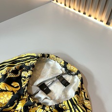 VERS*CE/范*哲 2026春夏新品原单睡衣真丝套装VERS*CE/范*哲 贸易公司渠道 产品 值的推荐 ,全景 VERS*CE/范*哲 2026春夏新品原单睡衣真丝套装VERS*CE/范*哲 贸易公司渠道 产品 值的推荐 ,全景
