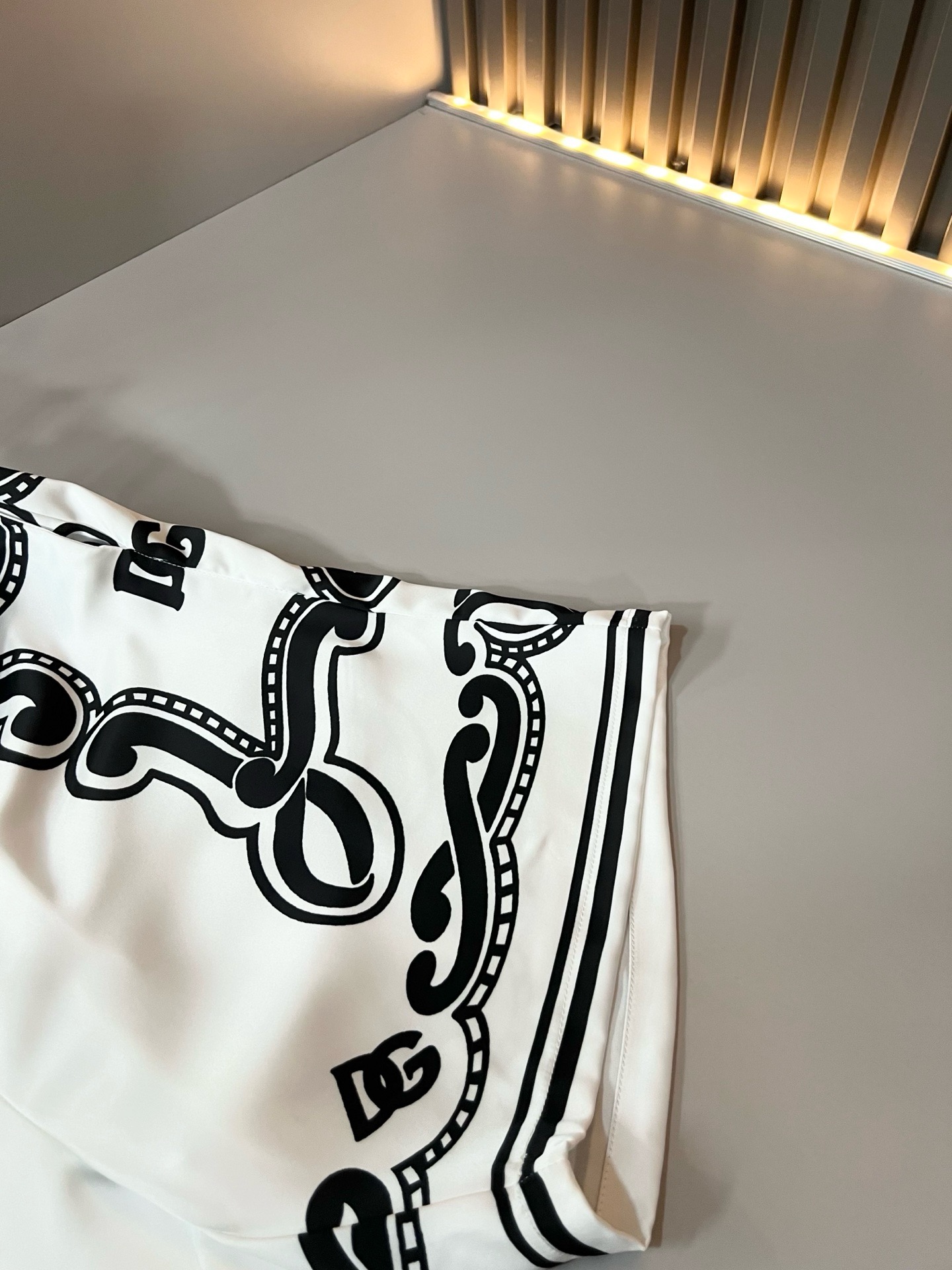 Dolce&Gabba*a 杜嘉*纳2026春夏新款男女同款👫睡衣套装，专柜同步发售！定制专属丝绸棉面料，衣身logo图