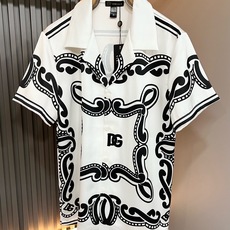 Dolce&Gabba*a 杜嘉*纳2026春夏新款男女同款👫睡衣套装,专柜同步发售!定制专属丝绸棉面料,衣身logo图 Dolce&Gabba*a 杜嘉*纳2026春夏新款男女同款👫睡衣套装,专柜同步发售!定制专属丝绸棉面料,衣身logo图