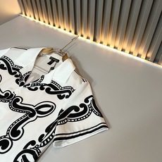 Dolce&Gabba*a 杜嘉*纳2026春夏新款男女同款👫睡衣套装,专柜同步发售!定制专属丝绸棉面料,衣身logo图 Dolce&Gabba*a 杜嘉*纳2026春夏新款男女同款👫睡衣套装,专柜同步发售!定制专属丝绸棉面料,衣身logo图