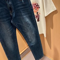 HUGO BOSS 雨果博斯 2026春夏新品发售!牛仔高级百搭实用主义不哗众取宠!港澳台地区限定款!!立体裁剪纯棉材质 HUGO BOSS 雨果博斯 2026春夏新品发售!牛仔高级百搭实用主义不哗众取宠!港澳台地区限定款!!立体裁剪纯棉材质