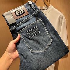 Dolce & 杜嘉*纳 2026春夏新品牛仔裤,水洗处理自然不易变形脱色、立体剪裁完美塑形面料质舒适柔软随意搭配、舒 Dolce & 杜嘉*纳 2026春夏新品牛仔裤,水洗处理自然不易变形脱色、立体剪裁完美塑形面料质舒适柔软随意搭配、舒