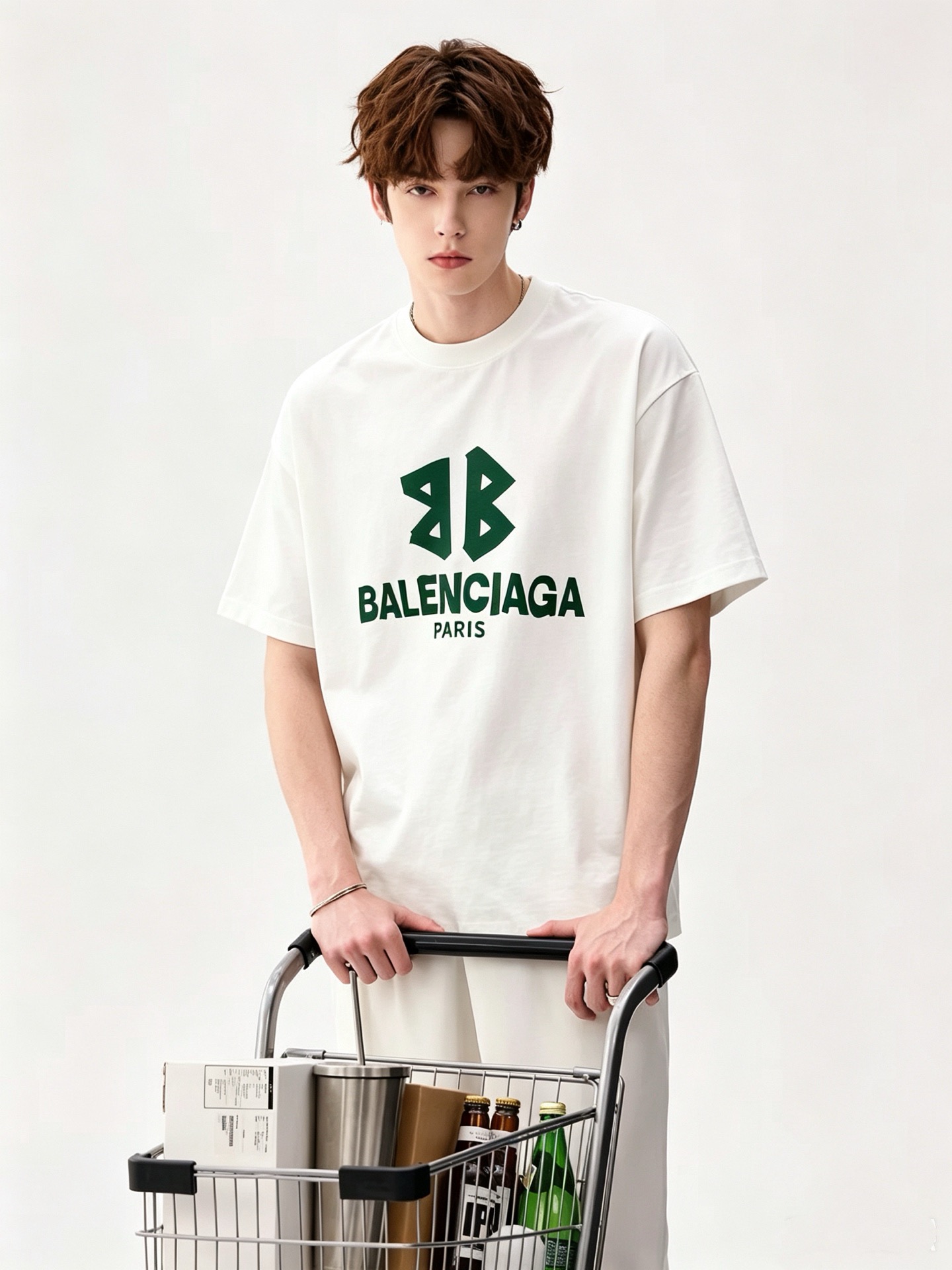 BALENCI*GA巴黎*家 2026春夏新款男女同款👫短袖T恤！走秀图案印花时尚休闲短袖T恤衫！设计logo压胶设计！