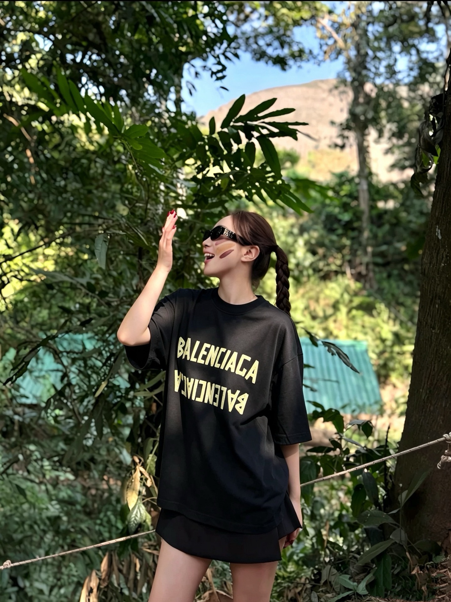 BALENCI*GA巴黎*家 春夏新款男女同款👫短袖T恤！走秀图案印花时尚休闲短袖T恤衫！设计logo印花设计！极具设计