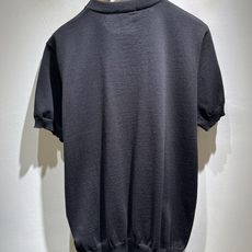 Moncler蒙家 2026春夏最新的贸易订单针织短袖T恤,全品相!!网红款!工艺采用胸前徽章设计!上身舒适透气,不僵硬 Moncler蒙家 2026春夏最新的贸易订单针织短袖T恤,全品相!!网红款!工艺采用胸前徽章设计!上身舒适透气,不僵硬