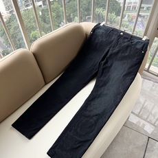 Versa*e范*哲 2026春夏新款经典男士休闲牛仔裤、代工厂出品,出口欧美订单,官柜同步发售!!客供土耳其牛仔布、质 Versa*e范*哲 2026春夏新款经典男士休闲牛仔裤、代工厂出品,出口欧美订单,官柜同步发售!!客供土耳其牛仔布、质