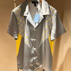 Louis Vuit*on 路易家族 2026春夏新款轻奢睡衣休闲套装,男女同款👫睡衣套装!路易家族的新高端,细节品质永 Louis Vuit*on 路易家族 2026春夏新款轻奢睡衣休闲套装,男女同款👫睡衣套装!路易家族的新高端,细节品质永