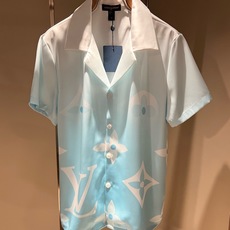 Louis Vuit*on 路易家族 2026春夏新款轻奢睡衣休闲套装,男女同款👫睡衣套装!路易家族的新高端,细节品质永 Louis Vuit*on 路易家族 2026春夏新款轻奢睡衣休闲套装,男女同款👫睡衣套装!路易家族的新高端,细节品质永