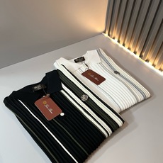 Loro Piana诺悠翩雅 2026春夏男士最新的贸易订单翻领针织短袖T恤,全品相!!上身舒适透气,不僵硬,整体有着丰 Loro Piana诺悠翩雅 2026春夏男士最新的贸易订单翻领针织短袖T恤,全品相!!上身舒适透气,不僵硬,整体有着丰