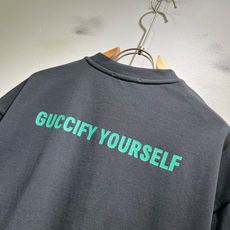 Gucc*古家 2026春夏新款男女同情侣款👫休闲宽松棉质圆领短袖T恤衫!贸易公司渠道稀出,同步官网发售 ! 2 Gucc*古家 2026春夏新款男女同情侣款👫休闲宽松棉质圆领短袖T恤衫!贸易公司渠道稀出,同步官网发售 ! 2