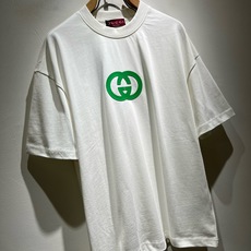 Gucc*古家 2026春夏新款男女同情侣款👫休闲宽松棉质圆领短袖T恤衫!贸易公司渠道稀出,同步官网发售 ! 2 Gucc*古家 2026春夏新款男女同情侣款👫休闲宽松棉质圆领短袖T恤衫!贸易公司渠道稀出,同步官网发售 ! 2