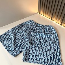 Dio*r迪*奥2026春夏新品男女同款👫睡衣休闲套装,贸易公司渠道稀出,同步官网发售,男神女神最为期待的精品狠货重磅来 Dio*r迪*奥2026春夏新品男女同款👫睡衣休闲套装,贸易公司渠道稀出,同步官网发售,男神女神最为期待的精品狠货重磅来