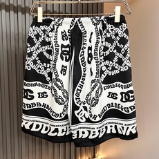 Dolce&Gabba*a 杜嘉*纳2026春夏新款男女同款👫睡衣套装,专柜同步发售!定制专属丝绸棉面料,衣身logo图 Dolce&Gabba*a 杜嘉*纳2026春夏新款男女同款👫睡衣套装,专柜同步发售!定制专属丝绸棉面料,衣身logo图