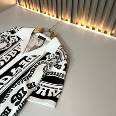 Dolce&Gabba*a 杜嘉*纳2026春夏新款男女同款👫睡衣套装,专柜同步发售!定制专属丝绸棉面料,衣身logo图 Dolce&Gabba*a 杜嘉*纳2026春夏新款男女同款👫睡衣套装,专柜同步发售!定制专属丝绸棉面料,衣身logo图