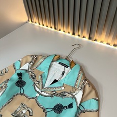 Dolce&Gabba*a 杜嘉*纳2026春夏新款男女同款👫睡衣套装,专柜同步发售!定制专属丝绸棉面料,衣身logo图 Dolce&Gabba*a 杜嘉*纳2026春夏新款男女同款👫睡衣套装,专柜同步发售!定制专属丝绸棉面料,衣身logo图