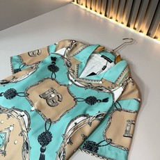 Dolce&Gabba*a 杜嘉*纳2026春夏新款男女同款👫睡衣套装,专柜同步发售!定制专属丝绸棉面料,衣身logo图 Dolce&Gabba*a 杜嘉*纳2026春夏新款男女同款👫睡衣套装,专柜同步发售!定制专属丝绸棉面料,衣身logo图