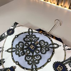 Dolce&Gabba*a 杜嘉*纳2026春夏新款男女同款👫睡衣套装,专柜同步发售!定制专属丝绸棉面料,衣身logo图 Dolce&Gabba*a 杜嘉*纳2026春夏新款男女同款👫睡衣套装,专柜同步发售!定制专属丝绸棉面料,衣身logo图