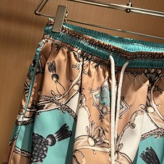 Dolce&Gabba*a 杜嘉*纳2026春夏新款男女同款👫睡衣套装,专柜同步发售!定制专属丝绸棉面料,衣身logo图 Dolce&Gabba*a 杜嘉*纳2026春夏新款男女同款👫睡衣套装,专柜同步发售!定制专属丝绸棉面料,衣身logo图