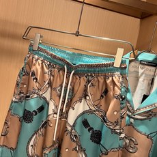 Dolce&Gabba*a 杜嘉*纳2026春夏新款男女同款👫睡衣套装,专柜同步发售!定制专属丝绸棉面料,衣身logo图 Dolce&Gabba*a 杜嘉*纳2026春夏新款男女同款👫睡衣套装,专柜同步发售!定制专属丝绸棉面料,衣身logo图