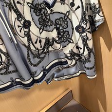 Dolce&Gabba*a 杜嘉*纳2026春夏新款男女同款👫睡衣套装,专柜同步发售!定制专属丝绸棉面料,衣身logo图 Dolce&Gabba*a 杜嘉*纳2026春夏新款男女同款👫睡衣套装,专柜同步发售!定制专属丝绸棉面料,衣身logo图