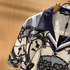Dolce&Gabba*a 杜嘉*纳2026春夏新款男女同款👫睡衣套装,专柜同步发售!定制专属丝绸棉面料,衣身logo图 Dolce&Gabba*a 杜嘉*纳2026春夏新款男女同款👫睡衣套装,专柜同步发售!定制专属丝绸棉面料,衣身logo图