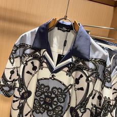 Dolce&Gabba*a 杜嘉*纳2026春夏新款男女同款👫睡衣套装,专柜同步发售!定制专属丝绸棉面料,衣身logo图 Dolce&Gabba*a 杜嘉*纳2026春夏新款男女同款👫睡衣套装,专柜同步发售!定制专属丝绸棉面料,衣身logo图