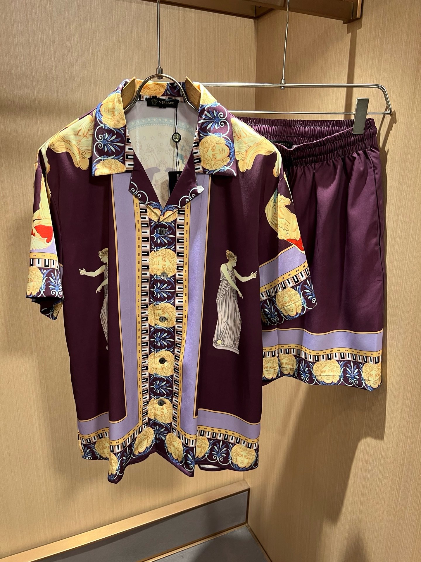 VERS*CE/范*哲  2026春夏新品原单睡衣真丝套装VERS*CE/范*哲  贸易公司渠道 产品 值的推荐 ，全景