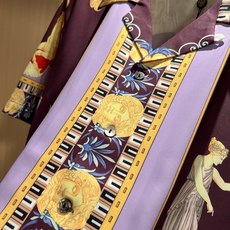 VERS*CE/范*哲 2026春夏新品原单睡衣真丝套装VERS*CE/范*哲 贸易公司渠道 产品 值的推荐 ,全景 VERS*CE/范*哲 2026春夏新品原单睡衣真丝套装VERS*CE/范*哲 贸易公司渠道 产品 值的推荐 ,全景