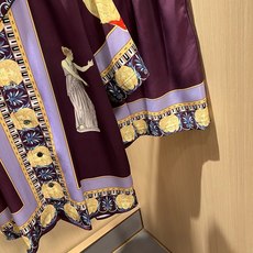 VERS*CE/范*哲 2026春夏新品原单睡衣真丝套装VERS*CE/范*哲 贸易公司渠道 产品 值的推荐 ,全景 VERS*CE/范*哲 2026春夏新品原单睡衣真丝套装VERS*CE/范*哲 贸易公司渠道 产品 值的推荐 ,全景