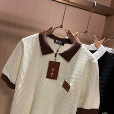 Loro Piana诺悠翩雅 2026春夏男士最新的贸易订单翻领针织短袖T恤,全品相!!上身舒适透气,不僵硬,整体有着丰 Loro Piana诺悠翩雅 2026春夏男士最新的贸易订单翻领针织短袖T恤,全品相!!上身舒适透气,不僵硬,整体有着丰