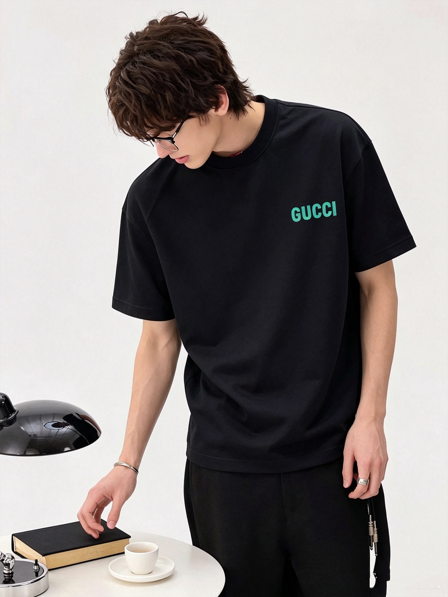 Gucc*古家 2026春夏新款男女同情侣款👫休闲宽松棉质圆领短袖T恤衫！贸易公司渠道稀出，同步官网发售 ！     2