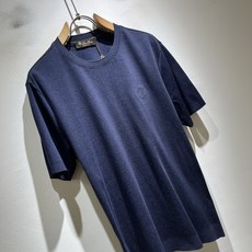 Loro Piana诺悠翩雅 2026春夏男士最新的贸易订单短袖T恤,全品相!!采用logo图案刺绣设计!定制纯棉面料! Loro Piana诺悠翩雅 2026春夏男士最新的贸易订单短袖T恤,全品相!!采用logo图案刺绣设计!定制纯棉面料!