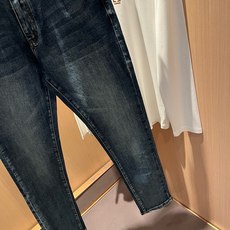 HERM*S 爱*仕 2026春夏男士高端丹宁水洗小直筒牛仔裤 海外贸易公司渠道订单 !男士修身直筒牛仔裤!上海恒隆 HERM*S 爱*仕 2026春夏男士高端丹宁水洗小直筒牛仔裤 海外贸易公司渠道订单 !男士修身直筒牛仔裤!上海恒隆
