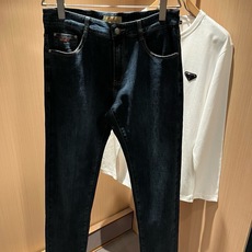 HERM*S 爱*仕 2026春夏男士高端丹宁水洗小直筒牛仔裤 海外贸易公司渠道订单 !男士修身直筒牛仔裤!上海恒隆 HERM*S 爱*仕 2026春夏男士高端丹宁水洗小直筒牛仔裤 海外贸易公司渠道订单 !男士修身直筒牛仔裤!上海恒隆