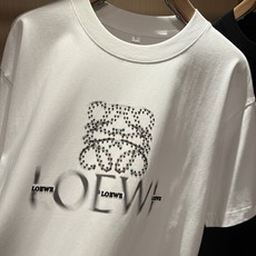 LOE*WE罗*威 2026春夏新款男女同款👫短袖T恤,意大利原厂订单渠道,极具个性高级风,标志logo图案印花工艺设计 LOE*WE罗*威 2026春夏新款男女同款👫短袖T恤,意大利原厂订单渠道,极具个性高级风,标志logo图案印花工艺设计
