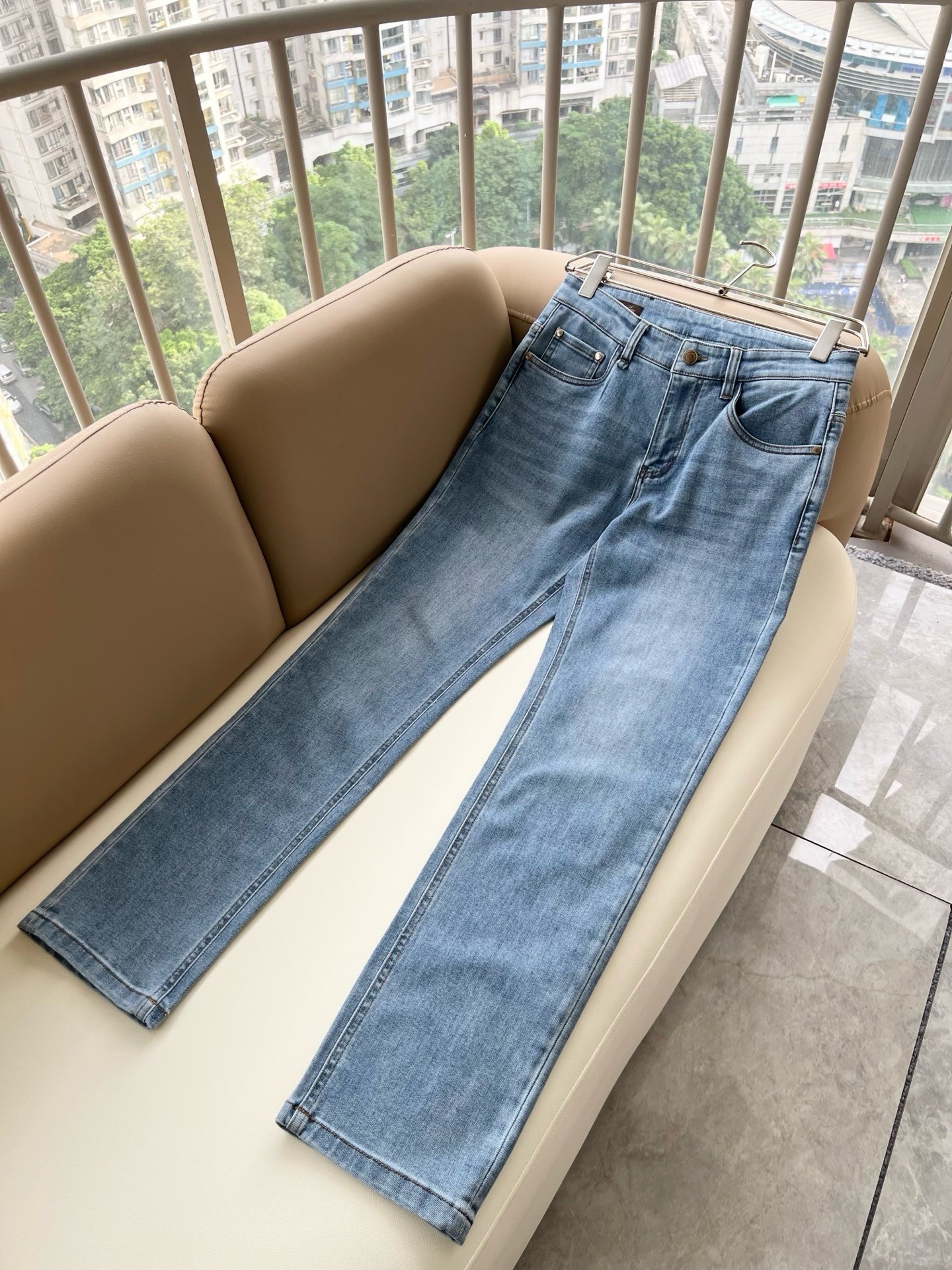 Loro Piana诺悠翩雅 2026春夏新品男士时装款高端休闲裤，香港洋行渠道货，日本原厂出品，纯血统品质，完美延续了