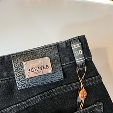 HERM*S 爱*仕 2026春夏男士高端丹宁水洗小直筒牛仔裤 海外贸易公司渠道订单 !男士修身直筒牛仔裤!上海恒隆 HERM*S 爱*仕 2026春夏男士高端丹宁水洗小直筒牛仔裤 海外贸易公司渠道订单 !男士修身直筒牛仔裤!上海恒隆