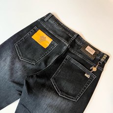 HERM*S 爱*仕 2026春夏男士高端丹宁水洗小直筒牛仔裤 海外贸易公司渠道订单 !男士修身直筒牛仔裤!上海恒隆 HERM*S 爱*仕 2026春夏男士高端丹宁水洗小直筒牛仔裤 海外贸易公司渠道订单 !男士修身直筒牛仔裤!上海恒隆