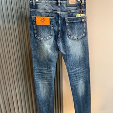 HERM*S 爱*仕 2026春夏男士高端丹宁水洗小直筒牛仔裤 海外贸易公司渠道订单 !男士修身直筒牛仔裤!上海恒隆 HERM*S 爱*仕 2026春夏男士高端丹宁水洗小直筒牛仔裤 海外贸易公司渠道订单 !男士修身直筒牛仔裤!上海恒隆