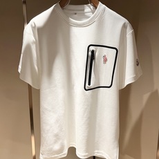 Moncler蒙家 2026春夏最新男女同款👫贸易订单休闲套装,全品相!!网红款!采用logo图案徽章设计!上身舒适透气 Moncler蒙家 2026春夏最新男女同款👫贸易订单休闲套装,全品相!!网红款!采用logo图案徽章设计!上身舒适透气